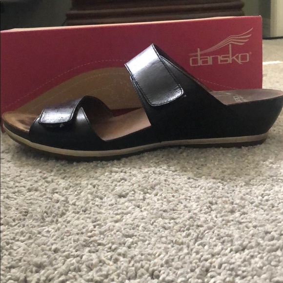 Dansko Vienna Full Grain Black Sandals - Picture 3 of 4